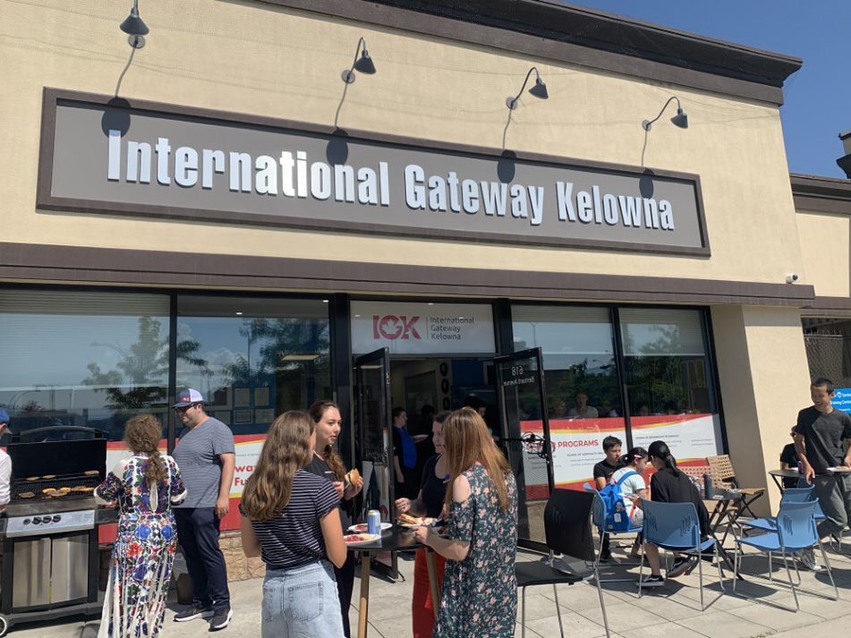 international gateway kelowna 2