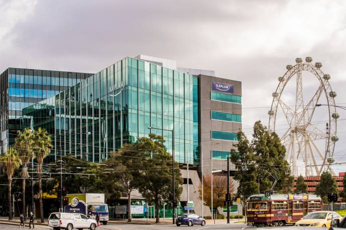 kaplan business school building