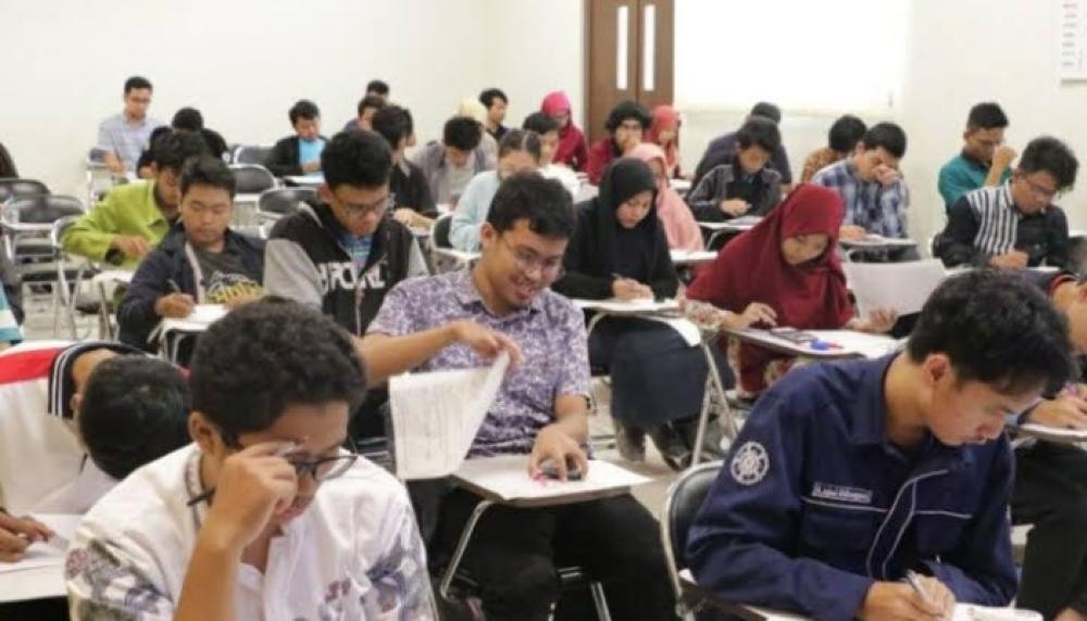 the columnist indeks prestasi mahasiswa bukan satusatunya bekal utama 7